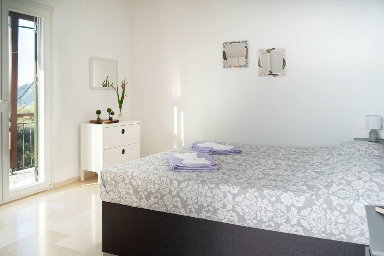 Coralli Pentati 1 "Dimitris Apartments" Extérieur photo